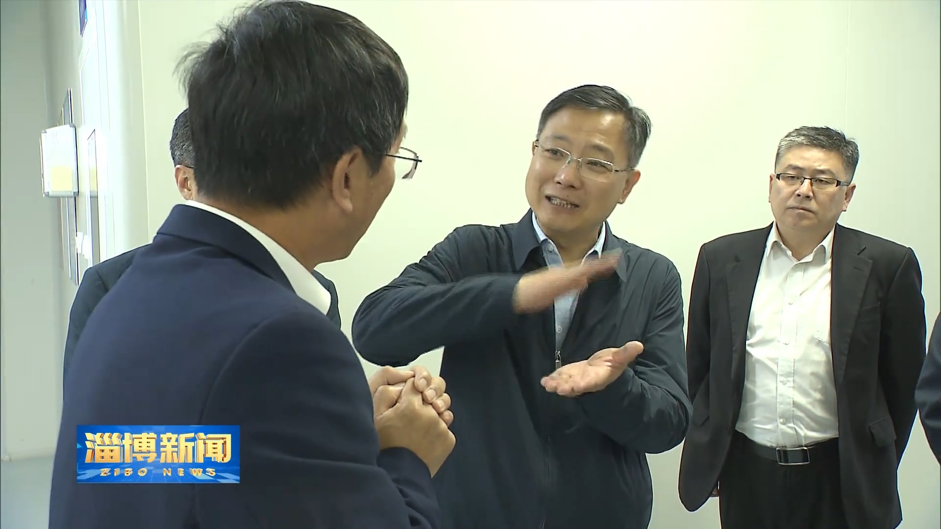 中共淄博市委書記馬曉磊到新恒匯電子調研1.jpg